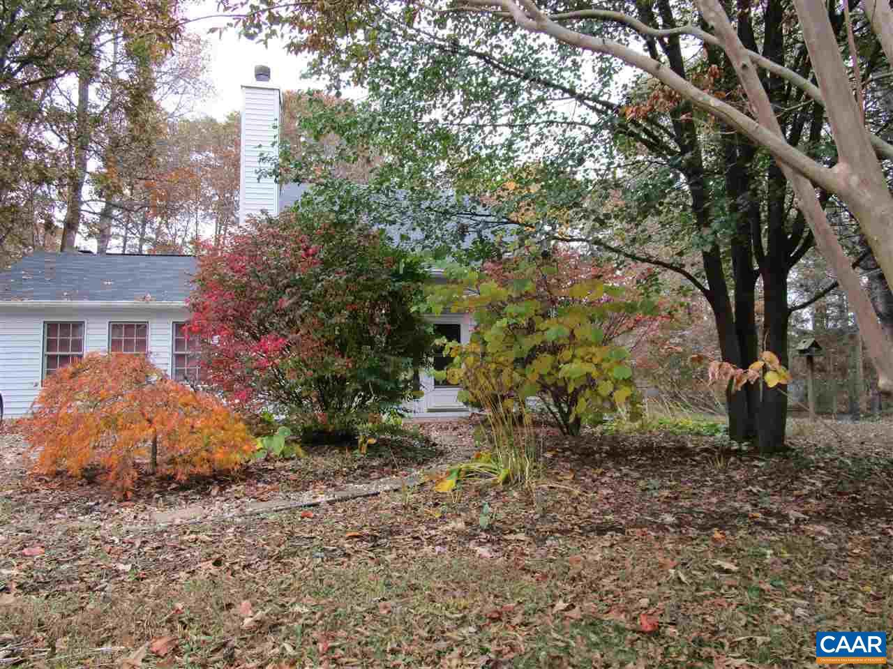 699 Carnation Road Ruckersville, VA 22968 - Photo 34 of 40 a backyard of a house with lots of green space
