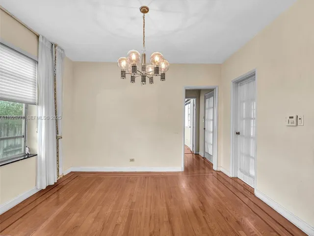 $5,000 | 2443 Meridian Avenue, Miami Beach, FL 33140