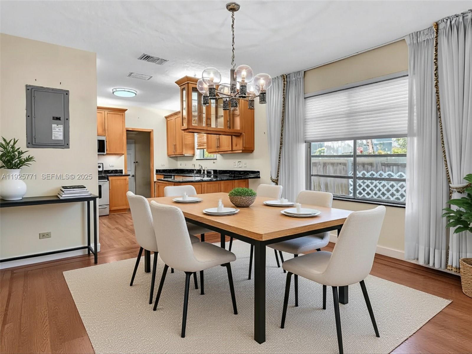 2443 Meridian Avenue Miami Beach, FL 33140 - Photo 19 of 46 (staged)