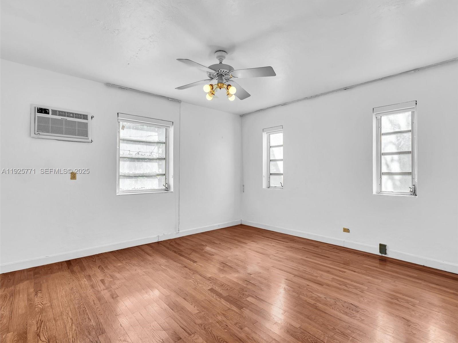 2443 Meridian Avenue Miami Beach, FL 33140 - Photo 31 of 46