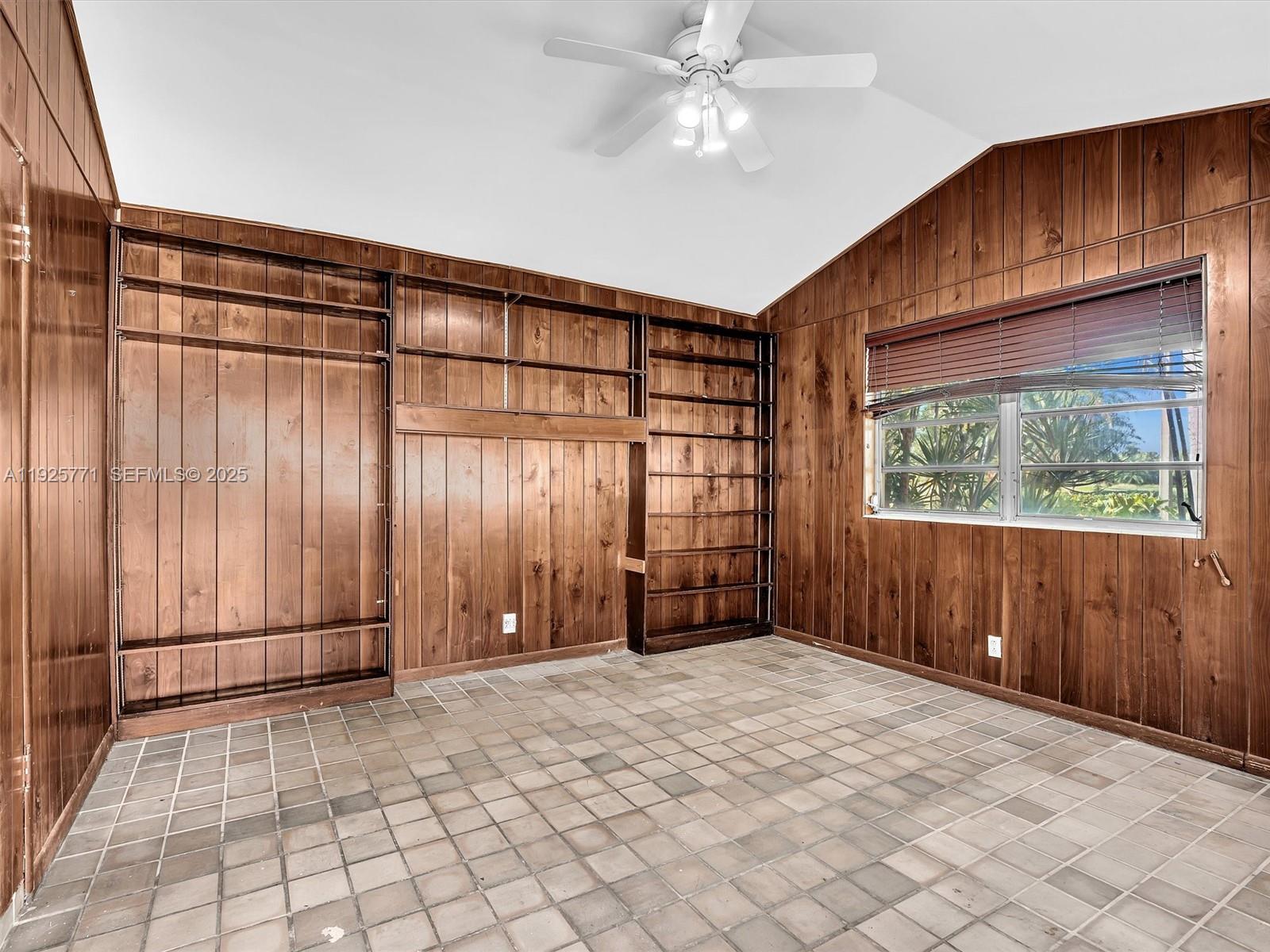 2443 Meridian Avenue Miami Beach, FL 33140 - Photo 35 of 46