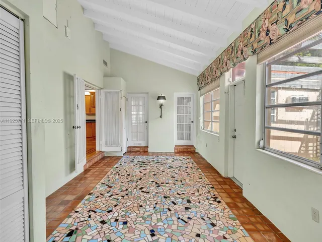 $5,000 | 2443 Meridian Avenue, Miami Beach, FL 33140