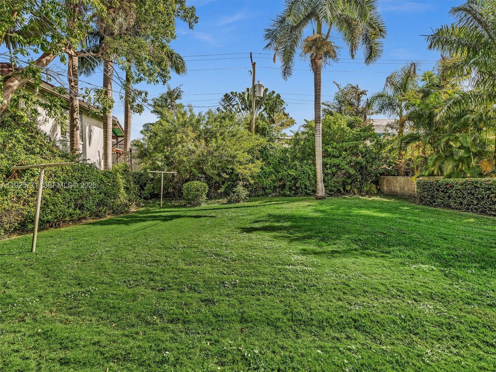 2443 Meridian Avenue Miami Beach, FL 33140 - Photo 46 of 46