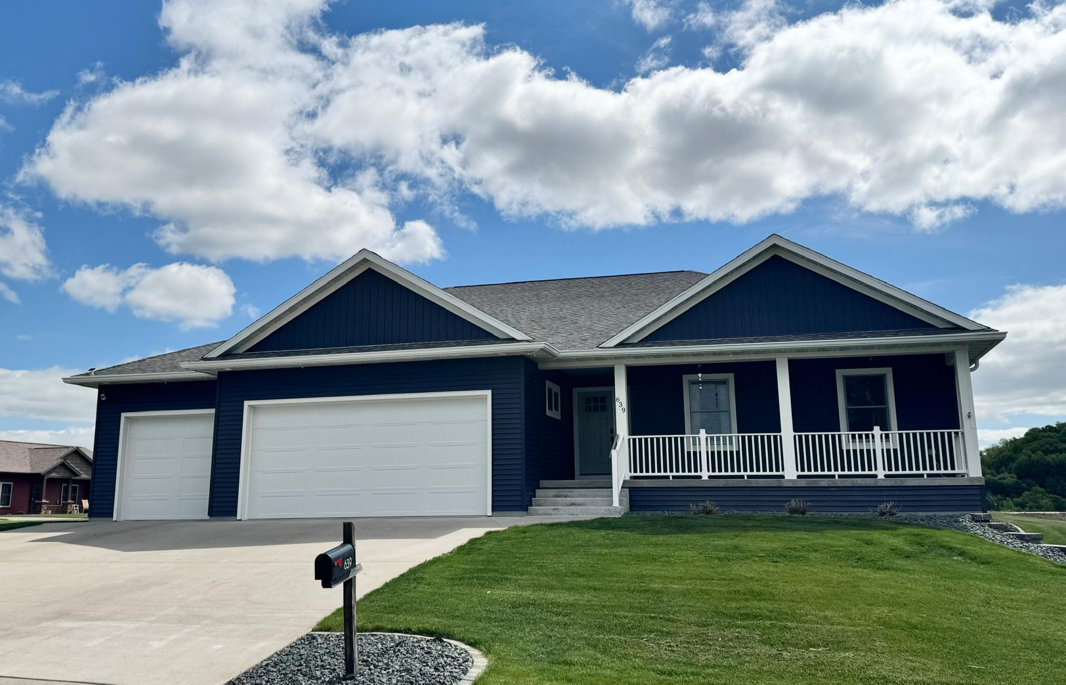 639 Manheim Avenue St. Charles, MN 55972 - Photo 1 of 5