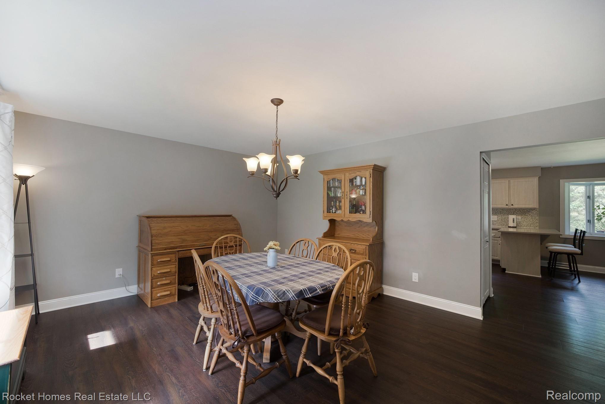 5585 Farley Road Clarkston, MI 48346 - Photo 4 of 28 017A5461.JPG