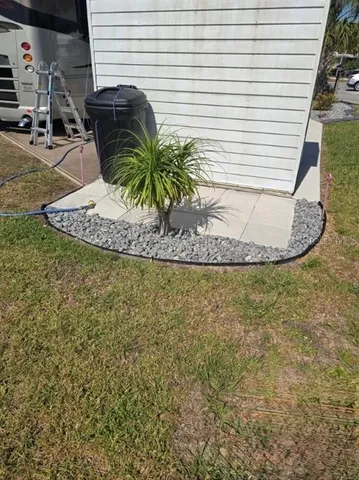 a view of a very nice looking room