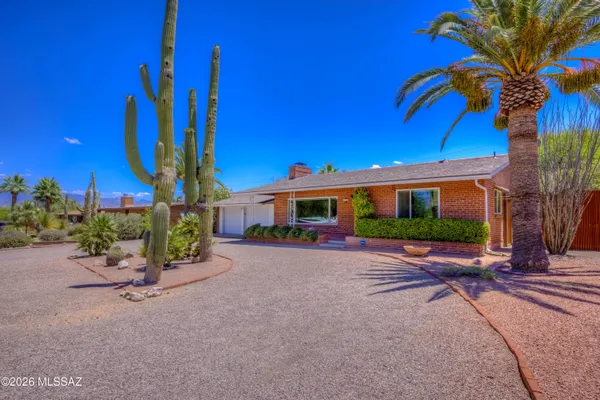 $459,900 | 5738 East 7th Street, Tucson, AZ 85711