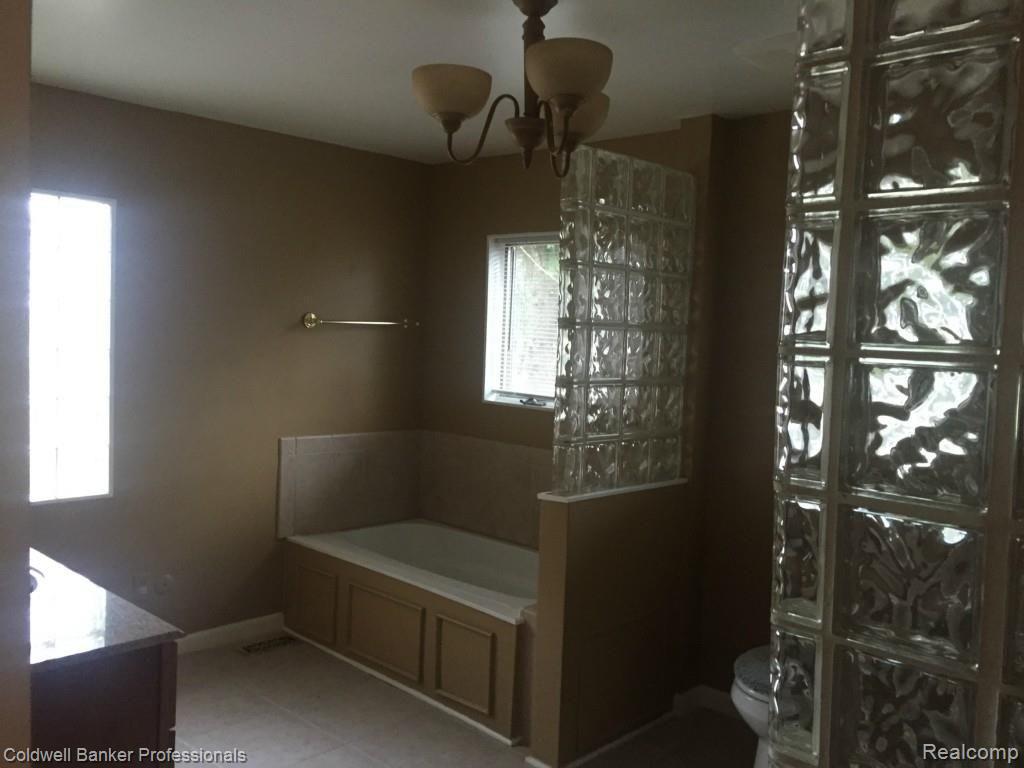 4290 Calkins Road Flint, MI 48532 - Photo 25 of 31