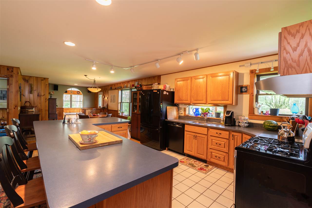 395 Macmiller Road, Unit 3 Morristown, VT 05661 - Photo 8 of 22