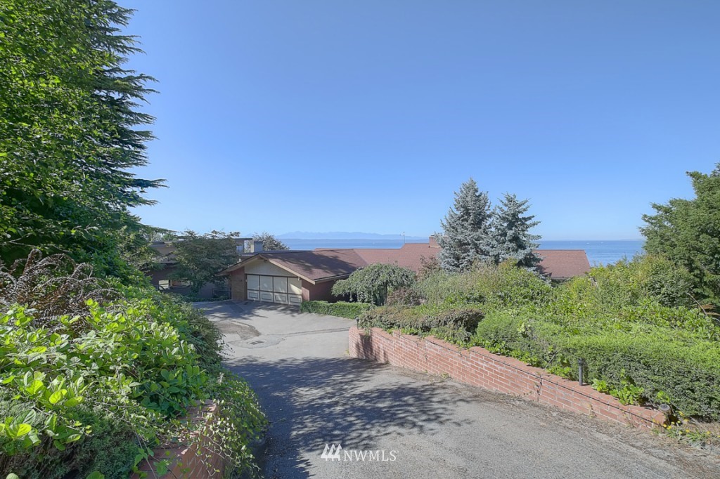 17522 Talbot Road Edmonds, WA 98026 - Photo 23 of 25