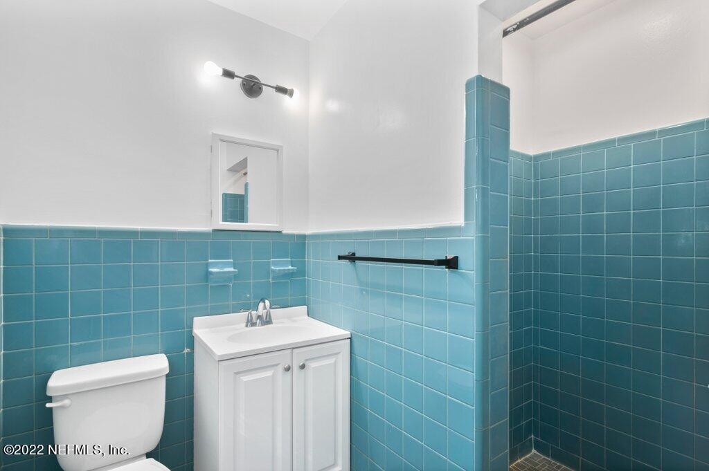 2801 Parental Home Road Jacksonville, FL 32216 - Photo 13 of 33 2801 Parental Home (18).jpg-SMALL