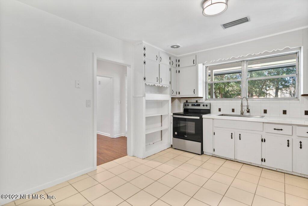 2801 Parental Home Road Jacksonville, FL 32216 - Photo 16 of 33 2801 Parental Home (22).jpg-SMALL