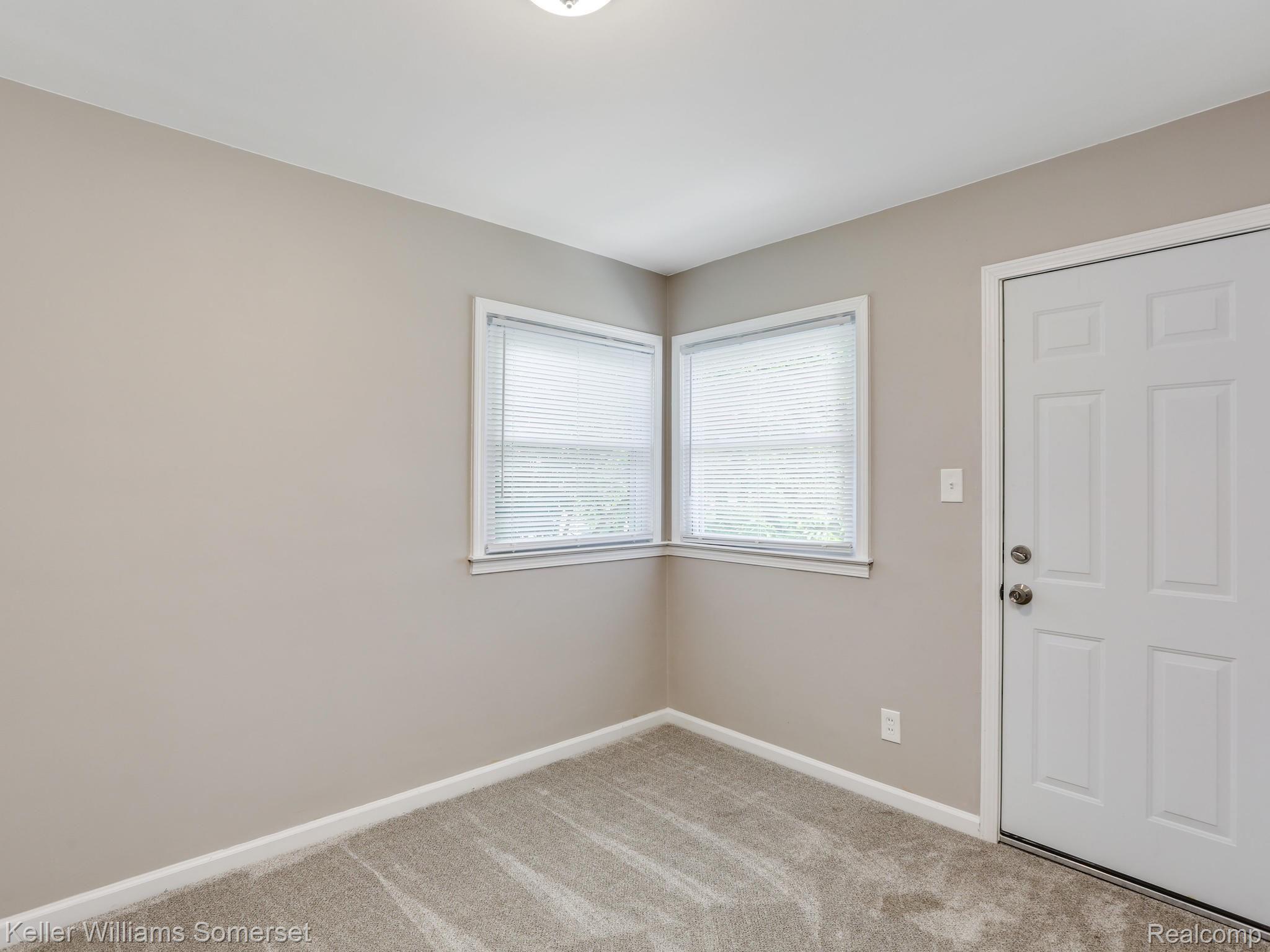 12804 Rosedale Street Southgate, MI 48195 - Photo 20 of 27 BEDROOM
