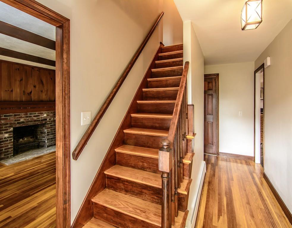 27 Olde Coach Road Westborough, MA 01581 - Photo 3 of 29 Gallery Image 3