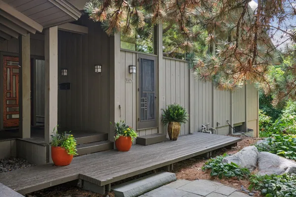 $1,495,000 | 3325 West 34 1/2 Street, Minneapolis, MN 55416