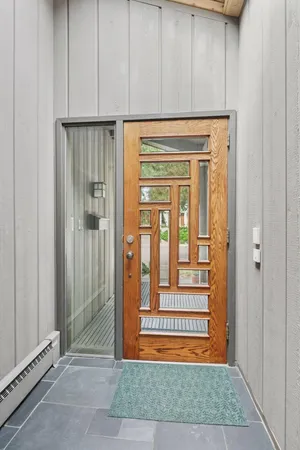 $1,495,000 | 3325 West 34 1/2 Street, Minneapolis, MN 55416