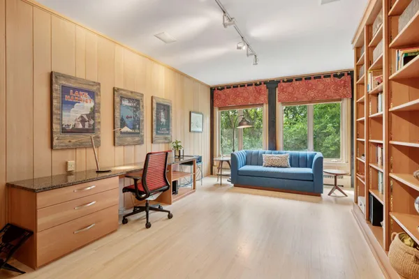 $1,495,000 | 3325 West 34 1/2 Street, Minneapolis, MN 55416