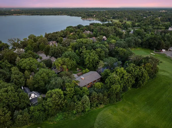 $1,495,000 | 3325 West 34 1/2 Street, Minneapolis, MN 55416