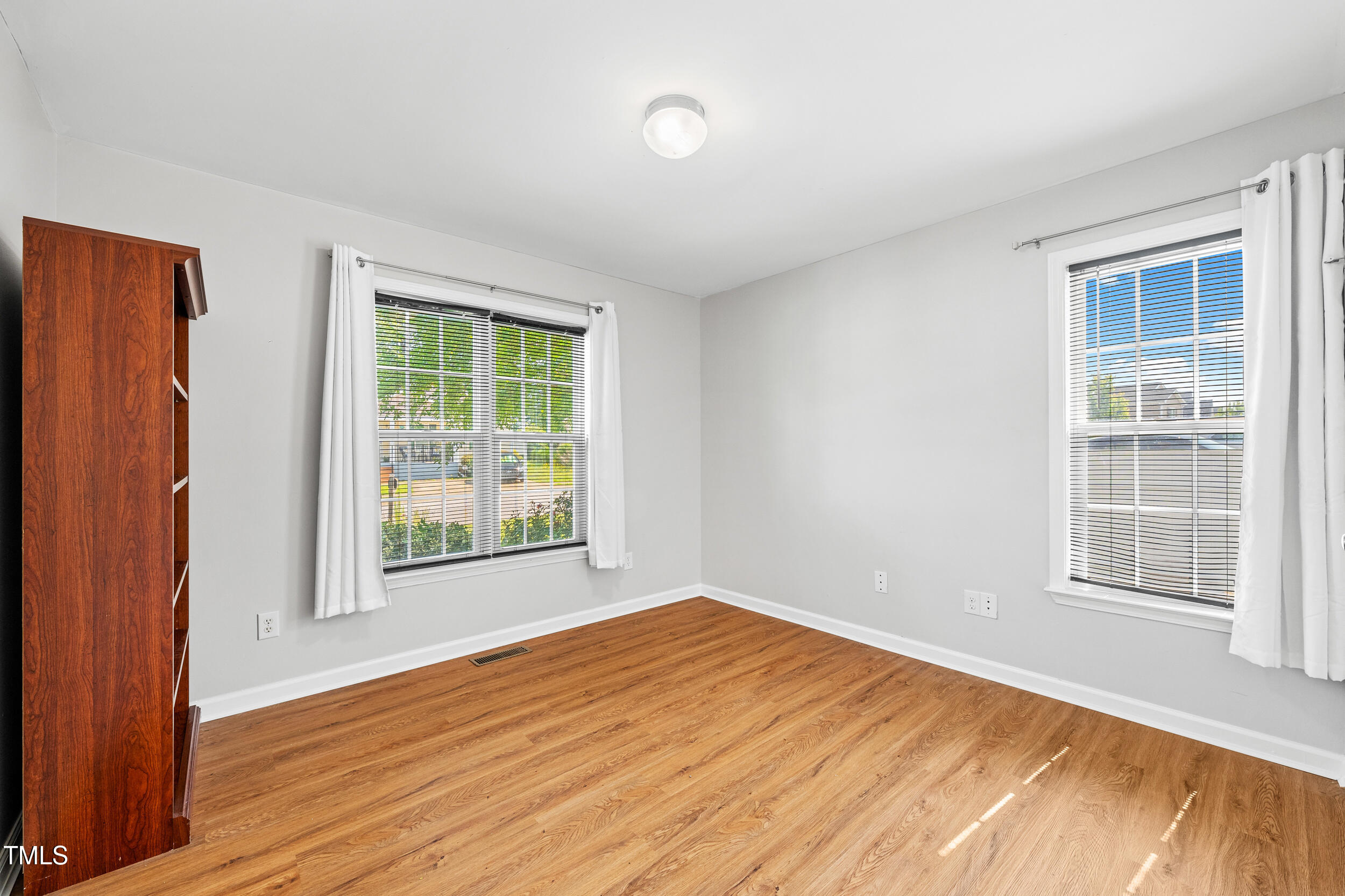 1138 Ricochet Drive Raleigh, NC 27610 - Photo 15 of 27 14_1138ricochetdr-interior-11