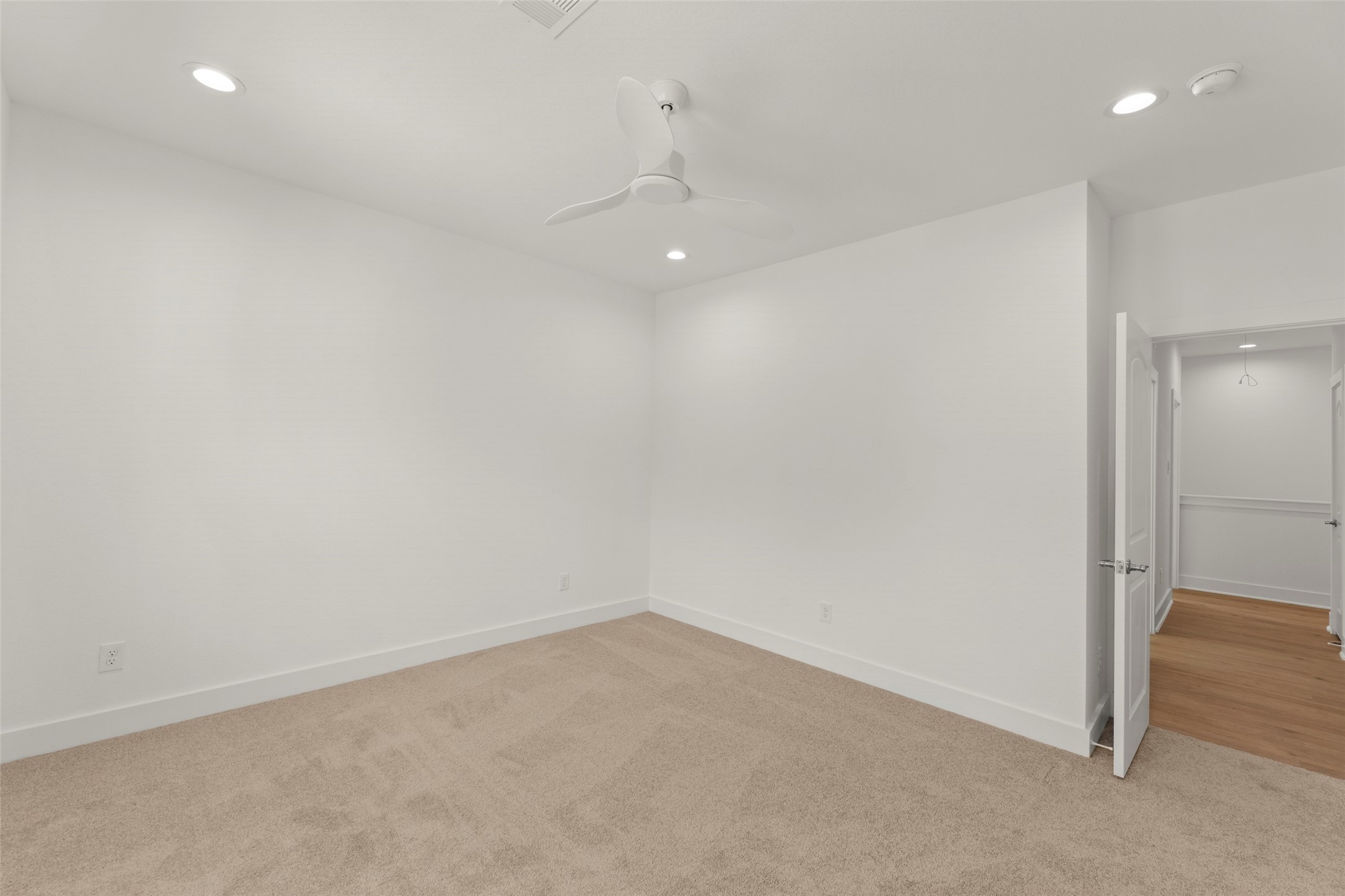 1477 Ferguson Way Houston, TX 77088 - Photo 12 of 37 an empty room with an entryway