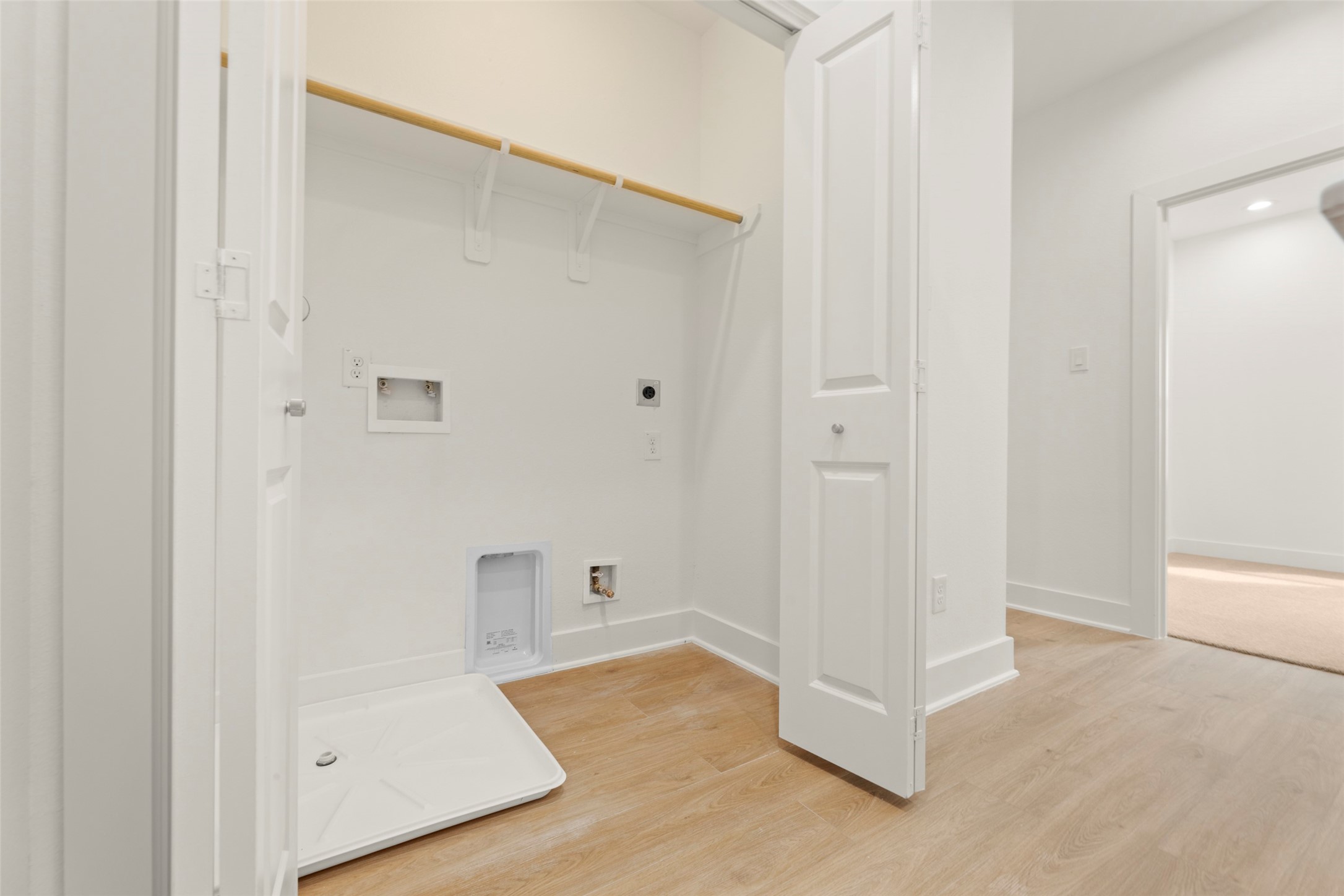 1477 Ferguson Way Houston, TX 77088 - Photo 16 of 37 a view of bathroom