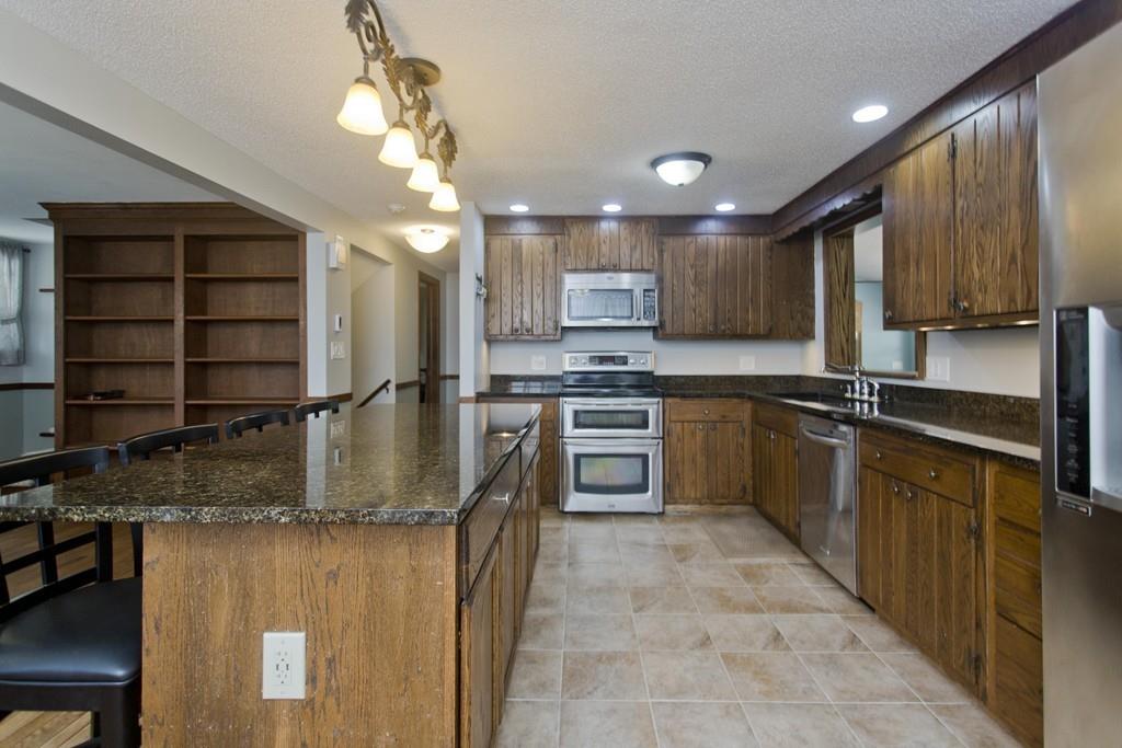 107 Middle Road Southampton, MA 01073 - Photo 8 of 41