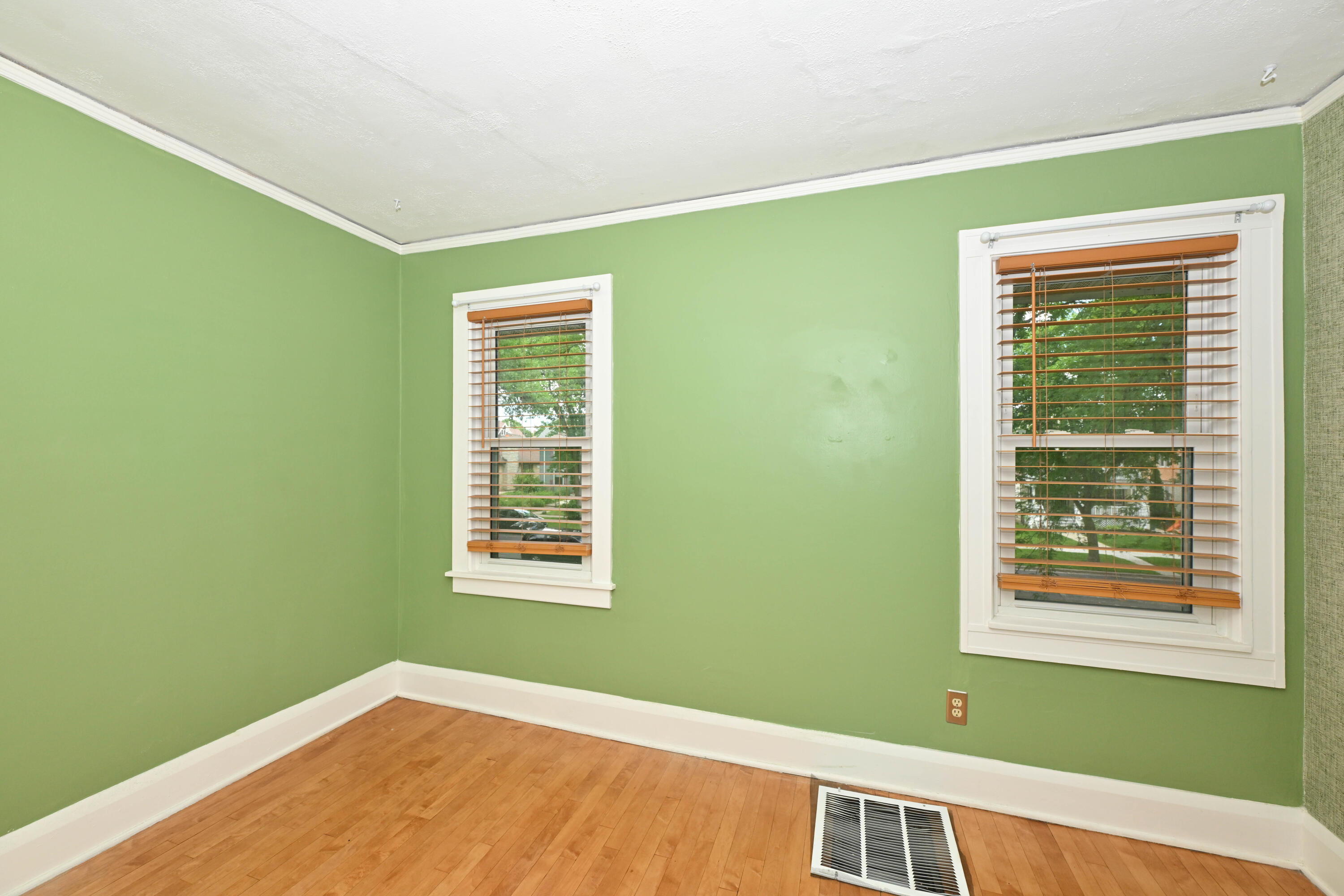 1915 North 53rd Street Milwaukee, WI 53208 - Photo 21 of 25 Bedroom 3