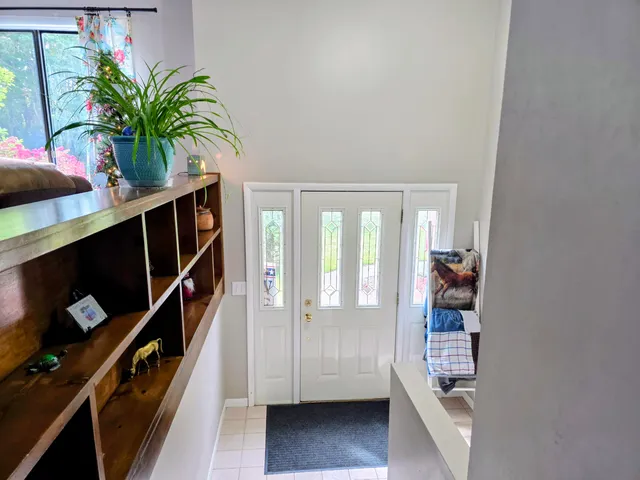 $215,000 | 808 Rolling Meadows Drive, Quincy, MI 49082