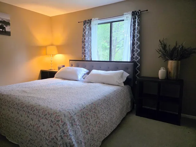 $215,000 | 808 Rolling Meadows Drive, Quincy, MI 49082