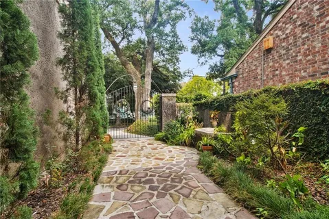 $2,400 | 1616 Soniat Street, Unit D, New Orleans, LA 70115