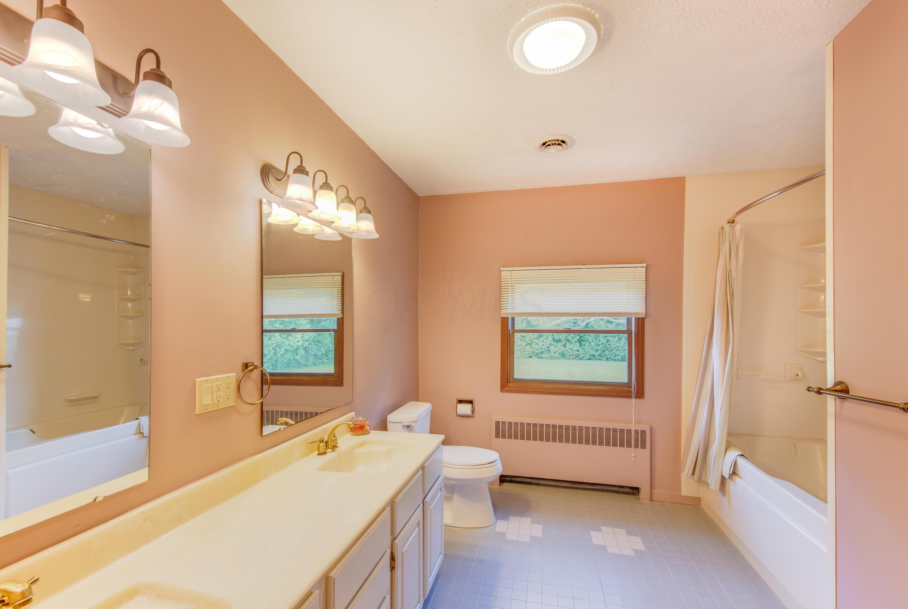 9030 Kinney Road Mount Vernon, OH 43050 - Photo 14 of 22 Gallery Image 14