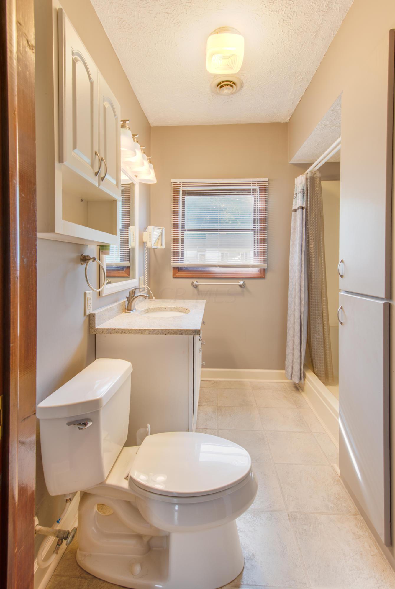 9030 Kinney Road Mount Vernon, OH 43050 - Photo 17 of 22 Gallery Image 17
