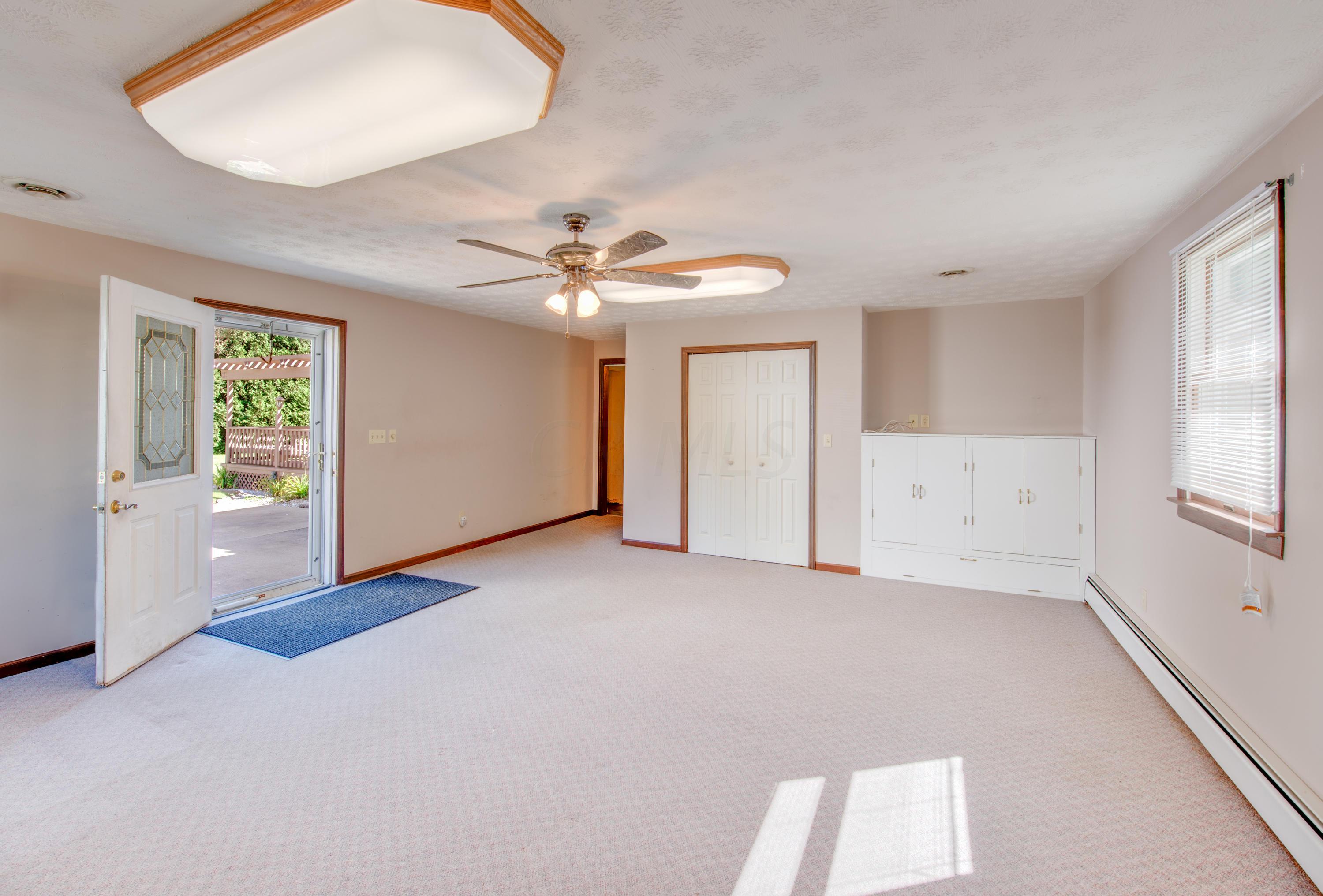 9030 Kinney Road Mount Vernon, OH 43050 - Photo 10 of 22 Gallery Image 10