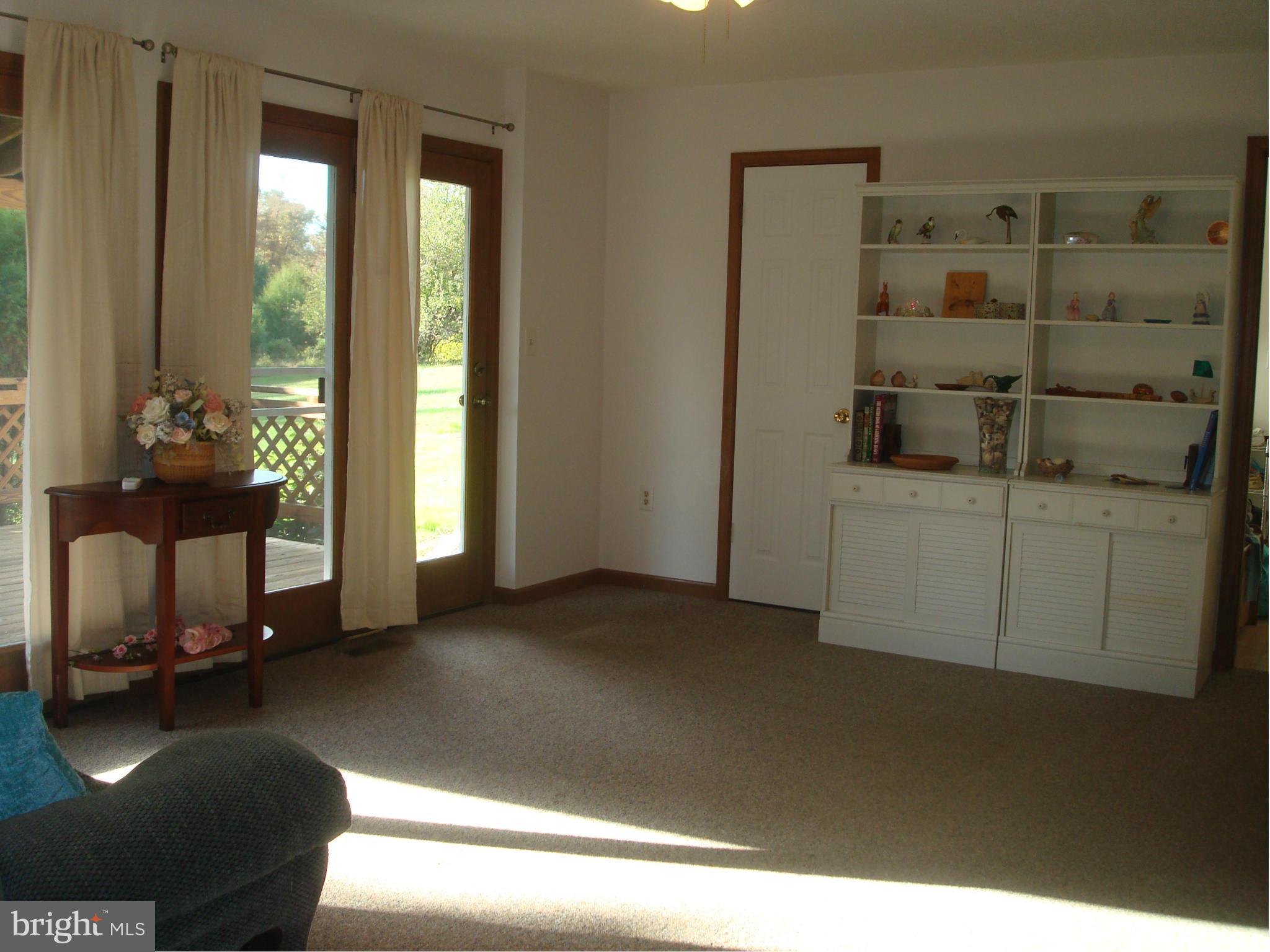 15 East Nicodemus Road Westminster, MD 21157 - Photo 23 of 30 Family Room