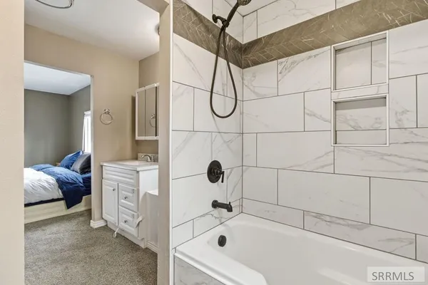 $290,000 | 240 Topaz Street, Blackfoot, ID 83221