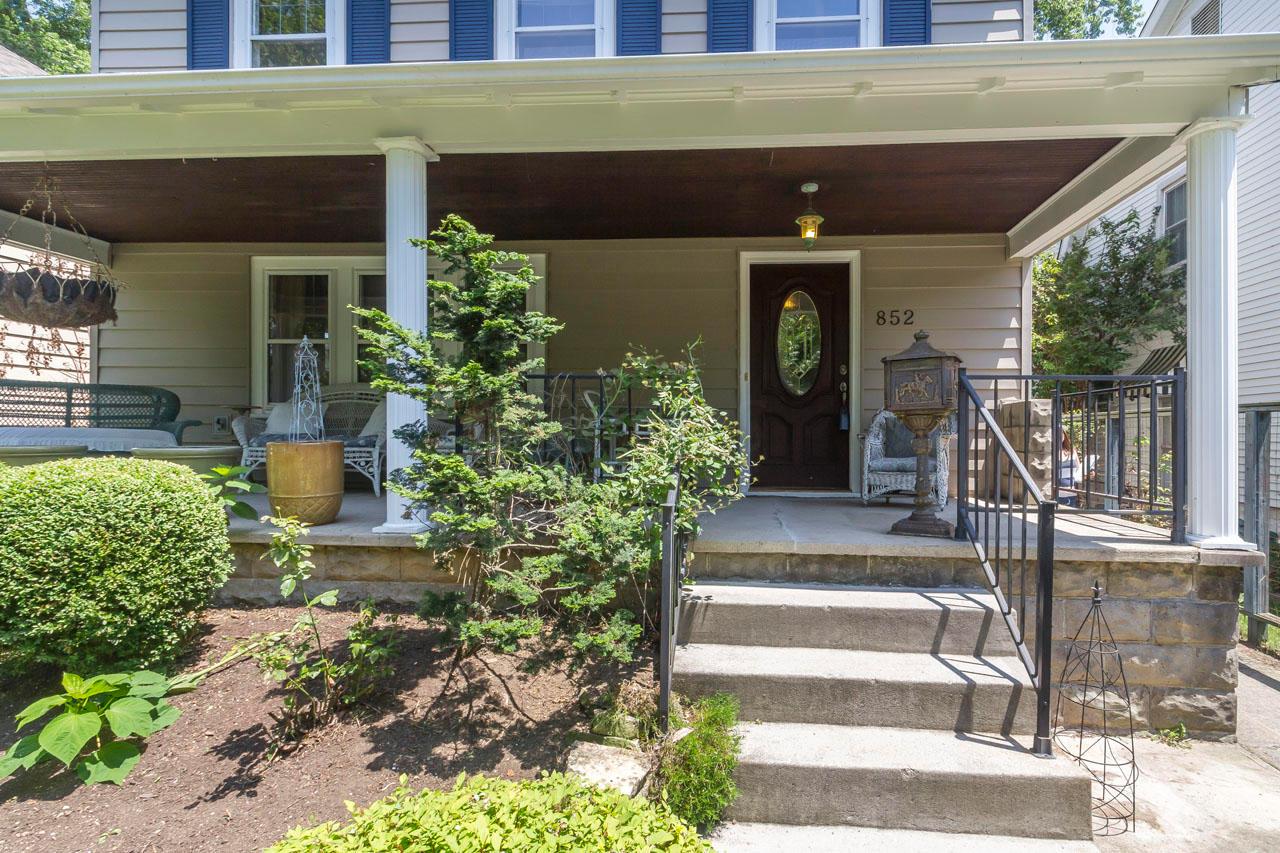 852 South Cassingham Road Columbus, OH 43209 - Photo 11 of 73