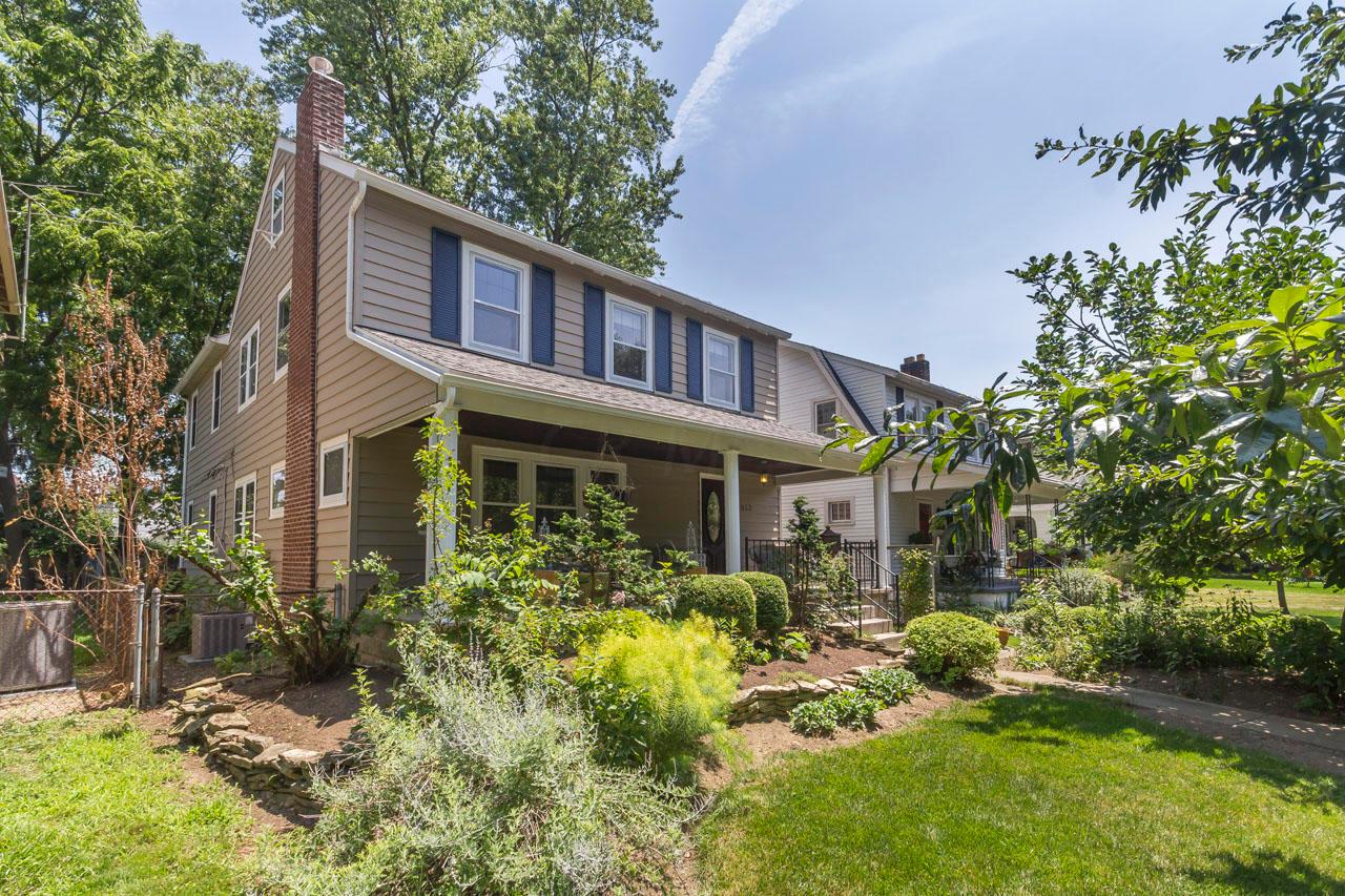 852 South Cassingham Road Columbus, OH 43209 - Photo 2 of 73