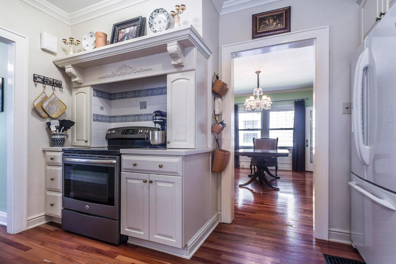 852 South Cassingham Road Columbus, OH 43209 - Photo 24 of 73