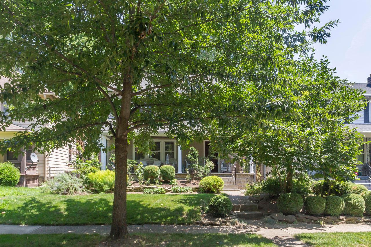 852 South Cassingham Road Columbus, OH 43209 - Photo 4 of 73