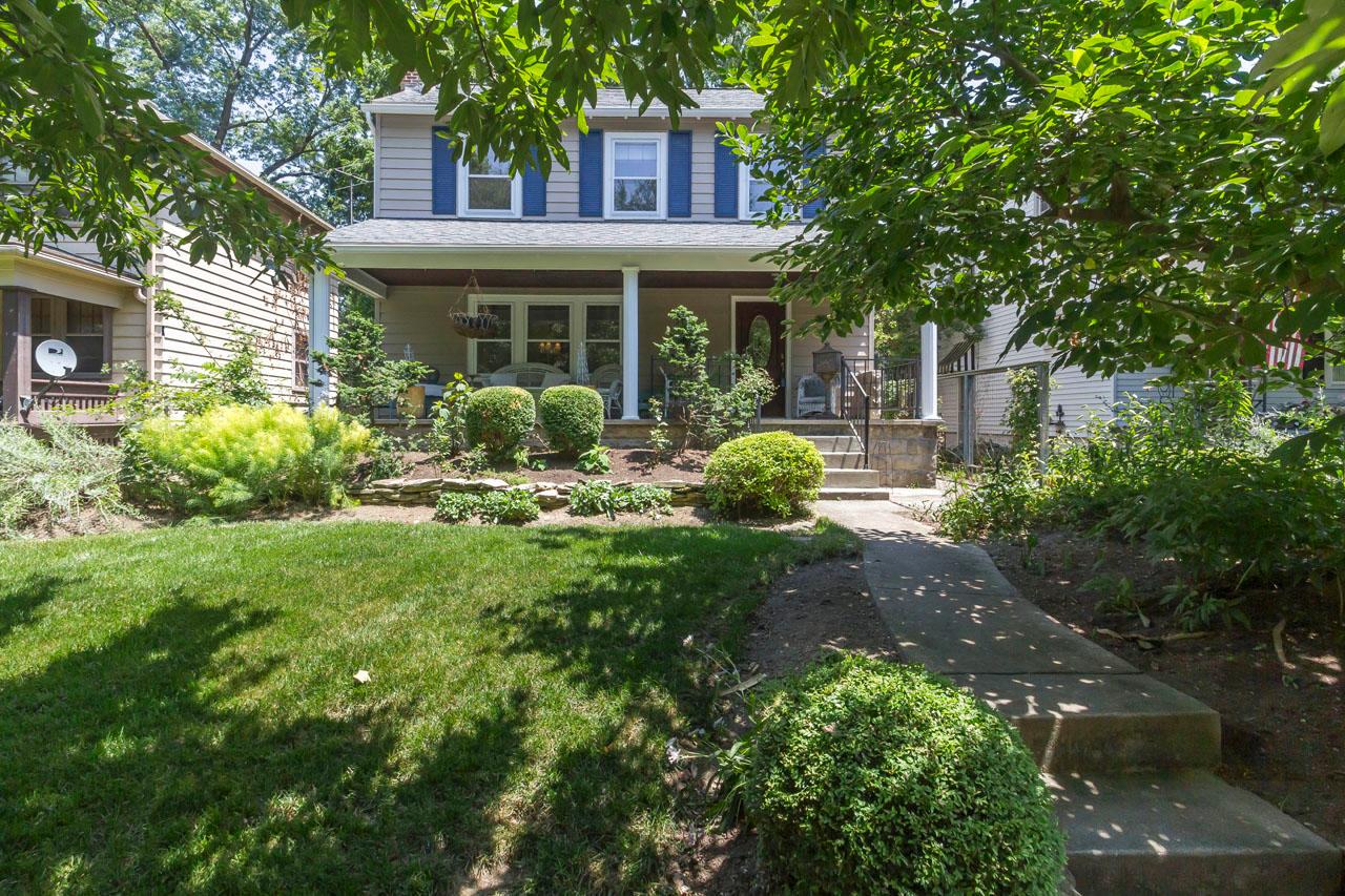 852 South Cassingham Road Columbus, OH 43209 - Photo 5 of 73