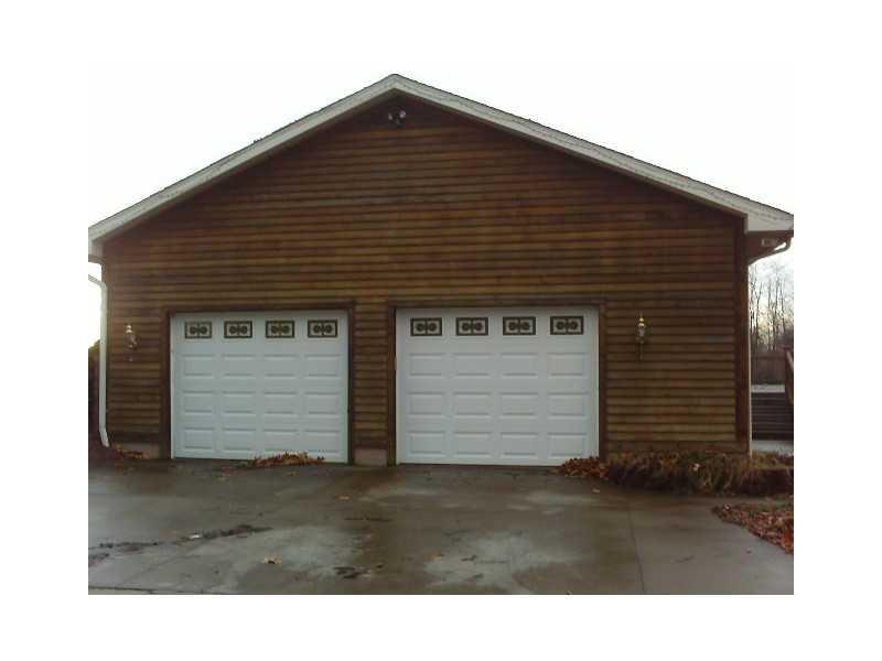 495 Sipe Road Volant, PA 16156 - Photo 3 of 11 Exterior Front.