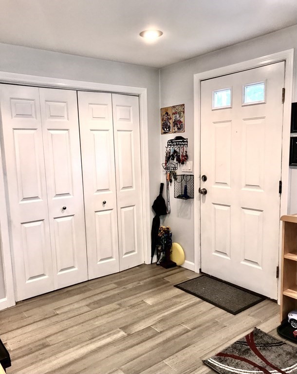102 Stoneleigh Road Holden, MA 01520 - Photo 5 of 22 Gallery Image 5