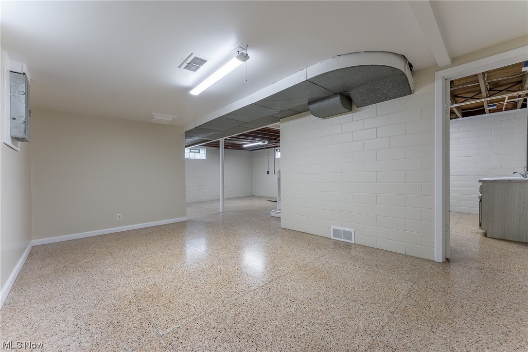 3303 9th Street Northwest Canton, OH 44708 - Photo 18 of 28 Gallery Image 18