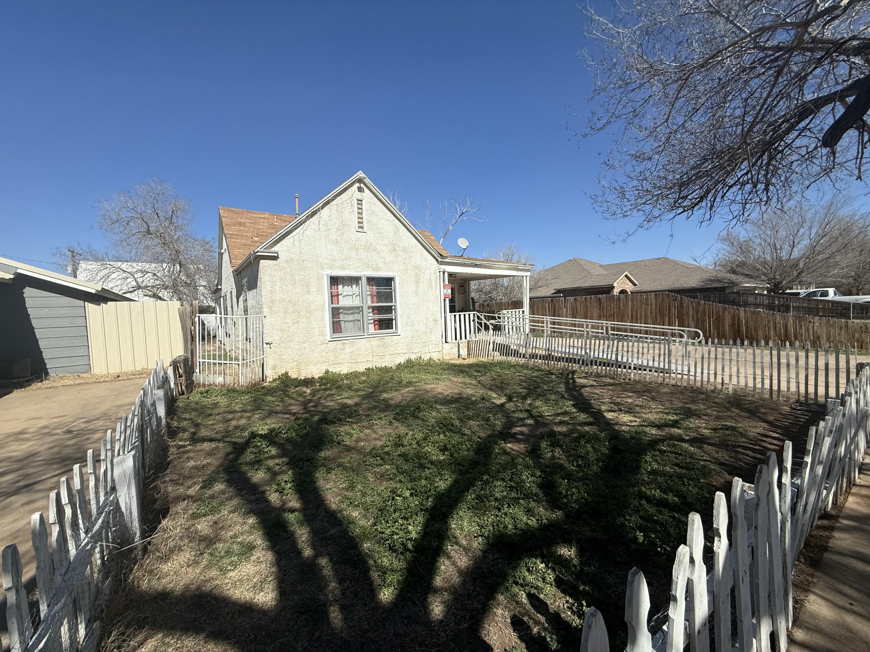 1914 15th Street Lubbock, TX 79401 - Photo 3 of 30 tempImagemykHqJ