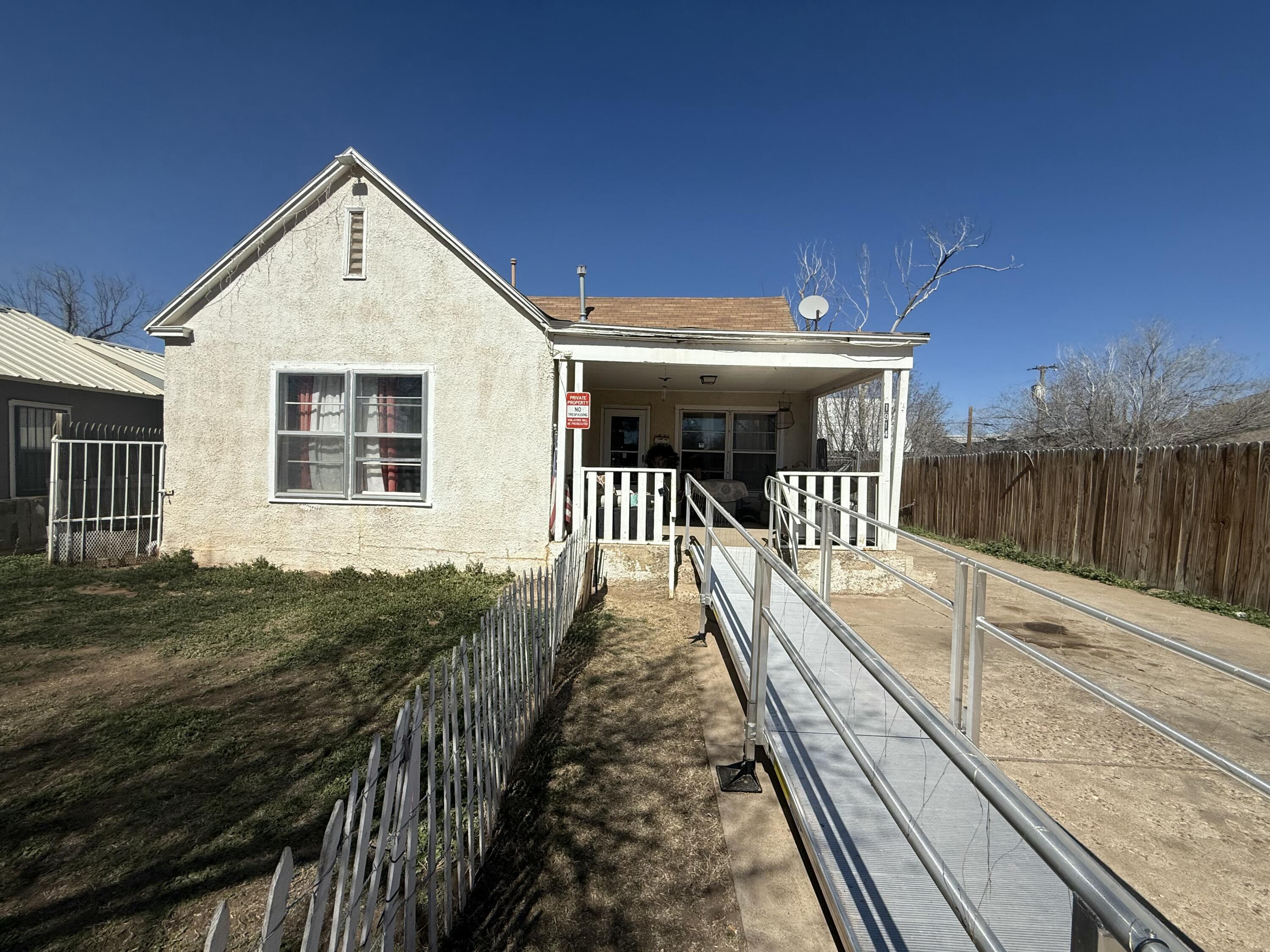 1914 15th Street Lubbock, TX 79401 - Photo 4 of 30 tempImageY3feX2