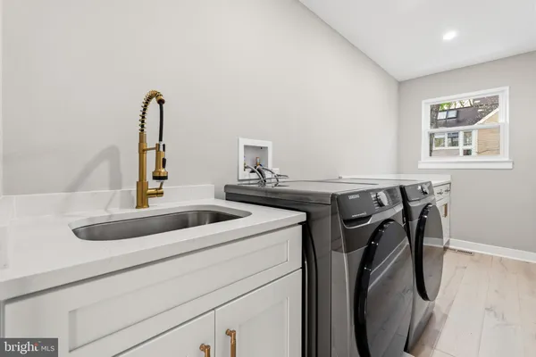 $1,199,990 | 1840 Post Oak Trail, Reston, VA 20191
