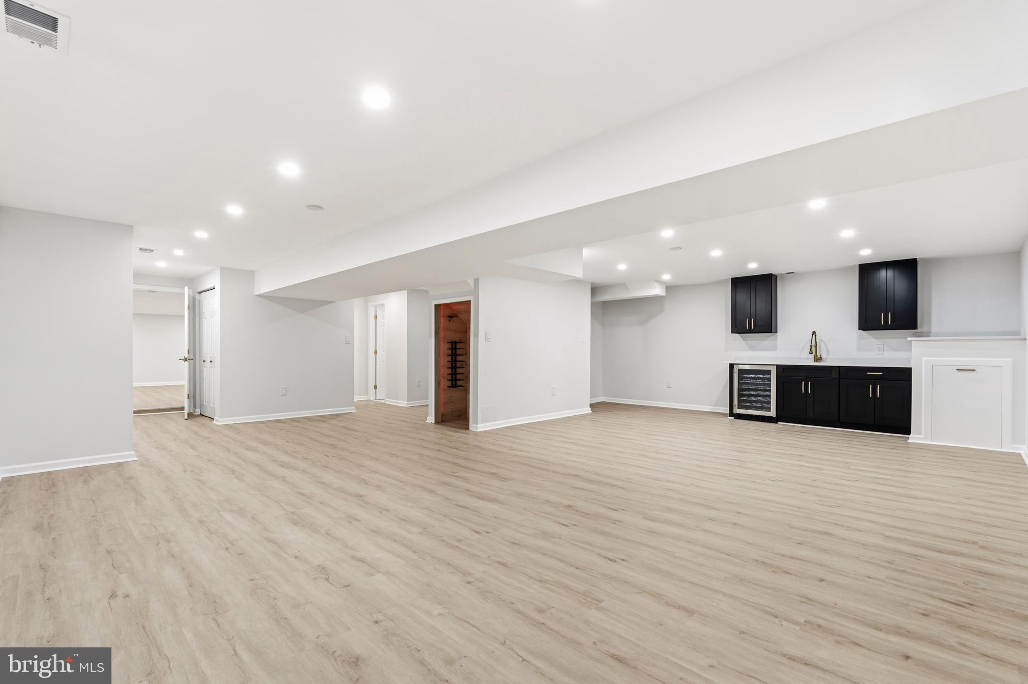 1840 Post Oak Trail Reston, VA 20191 - Photo 38 of 47 a view of kitchen with a sink and a microwave