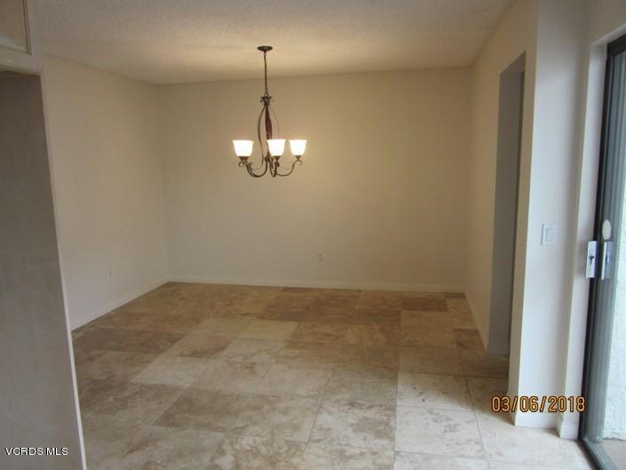 3624 Olds Road Oxnard, CA 93033 - Photo 8 of 29 Dining Room