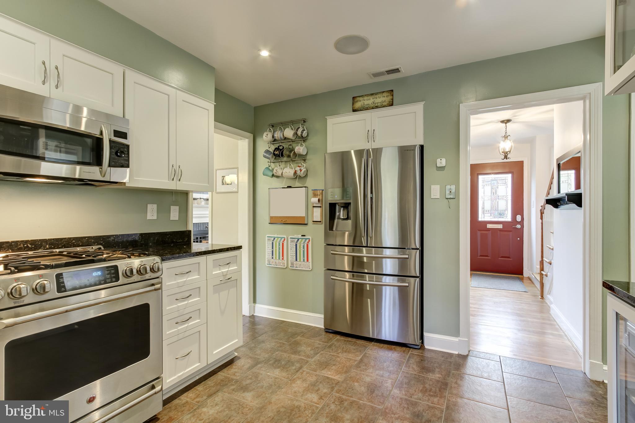 405 Mansfield Road Silver Spring, MD 20910 - Photo 17 of 47 Recently Renovated Kitchen