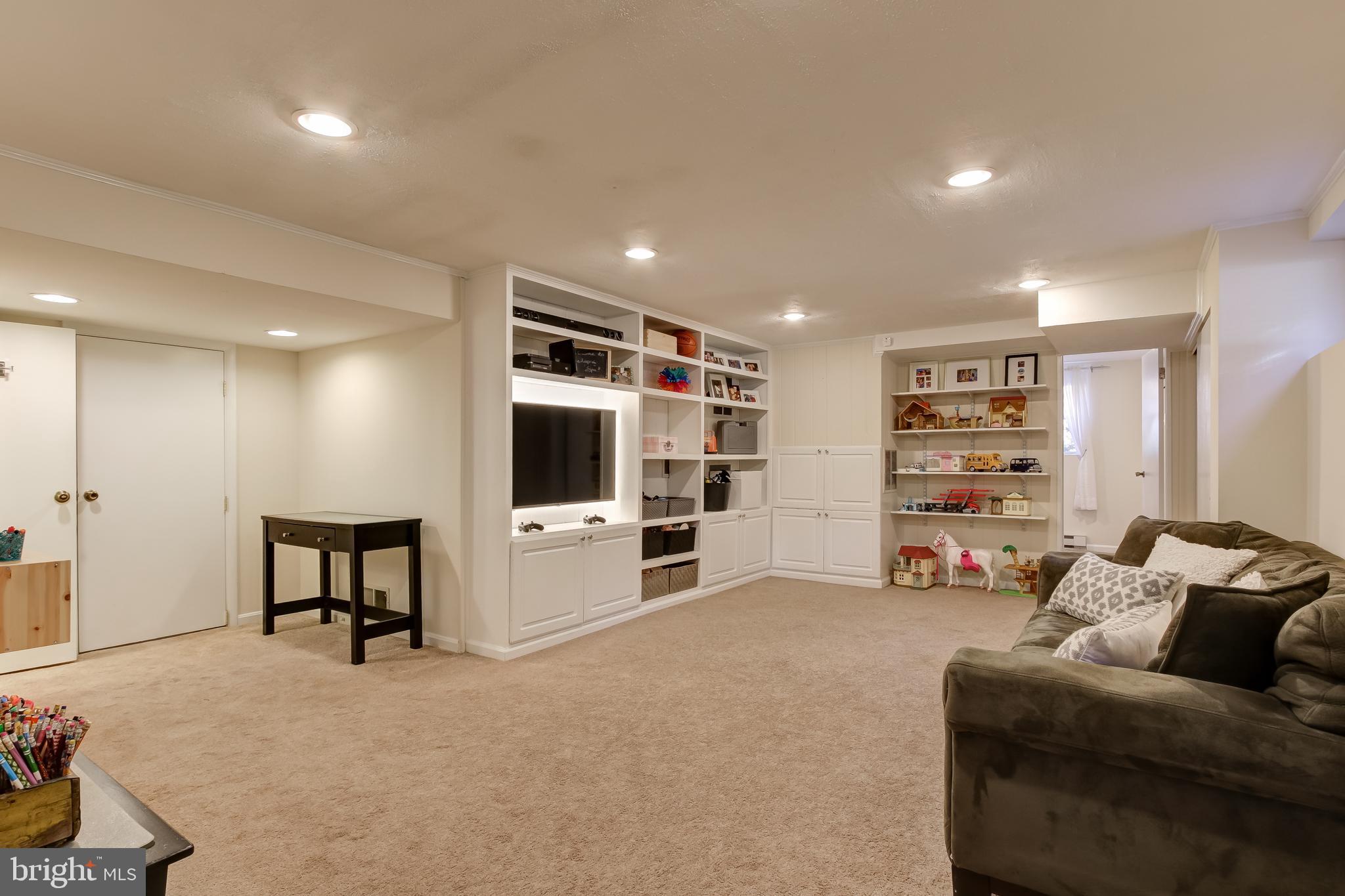 405 Mansfield Road Silver Spring, MD 20910 - Photo 27 of 47 Lower Level Family Room